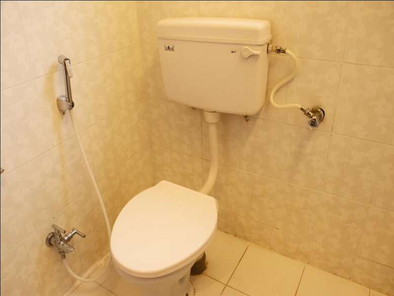 Oyo 1216 Hotel New White House