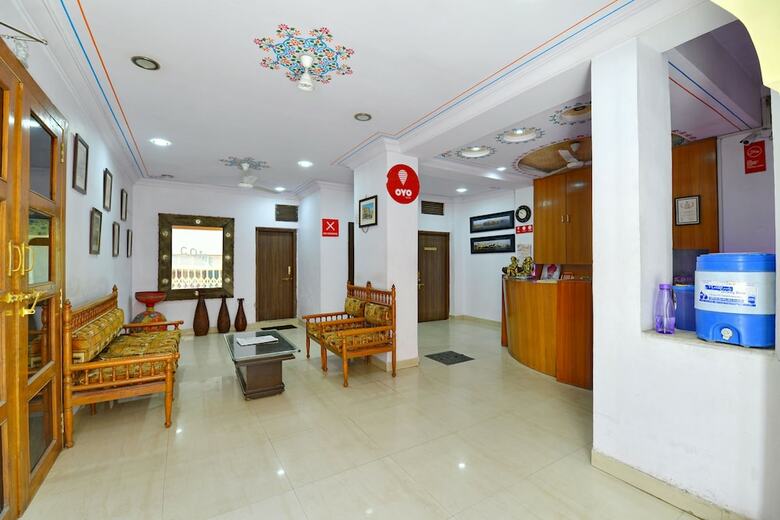 Oyo 2421 Hotel The Ishani