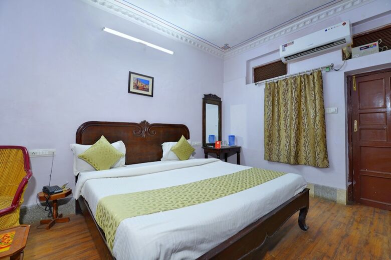 Oyo 2421 Hotel The Ishani