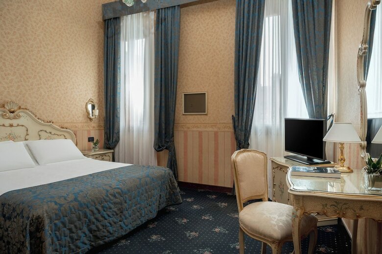 Hotel Montecarlo