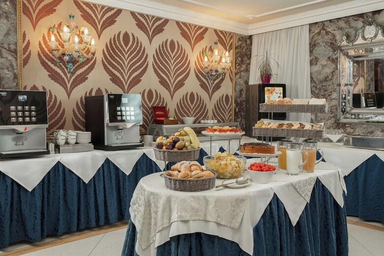 Hotel Montecarlo