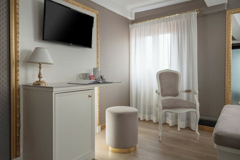 Hotel Montecarlo