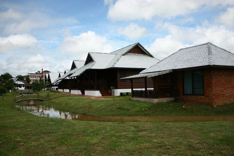 Hotel Apirata Resort