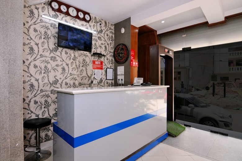Oyo 2041 Hotel Silver Land