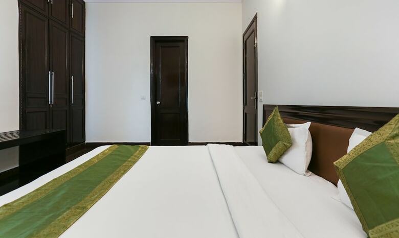 Hotel Treebo Connaught Mews