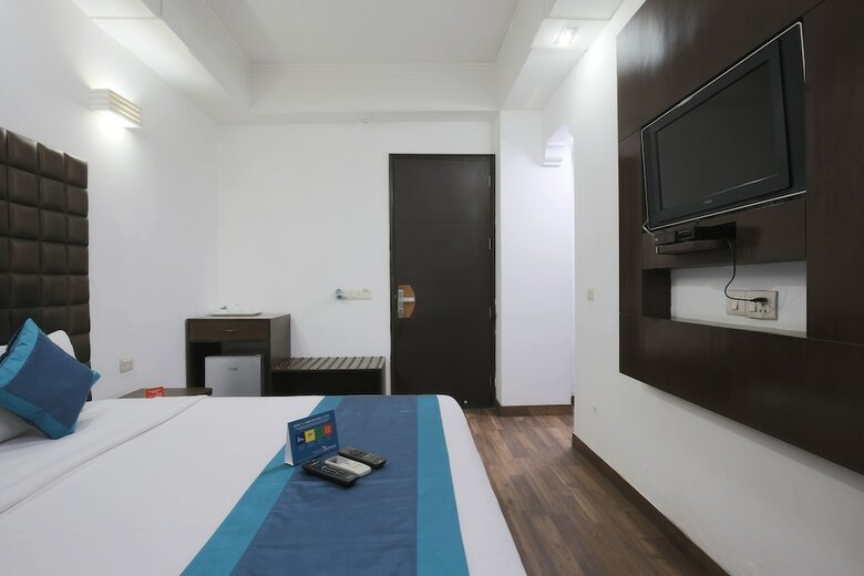 Hotel Treebo Connaught Mews