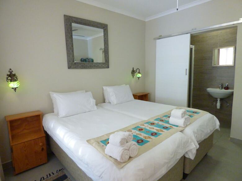 Hostal Tsumeb Backpackers & Safari