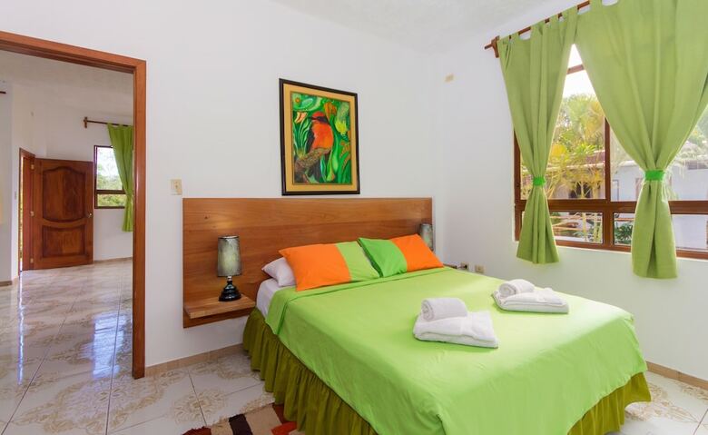 Twin Lodge Galapagos Hotel