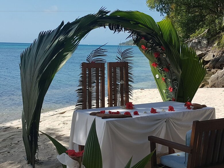 Hotel Cerf Island Resort