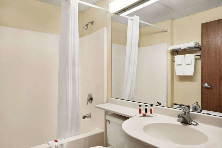 Hotel Travelodge By Wyndham Fort Scott