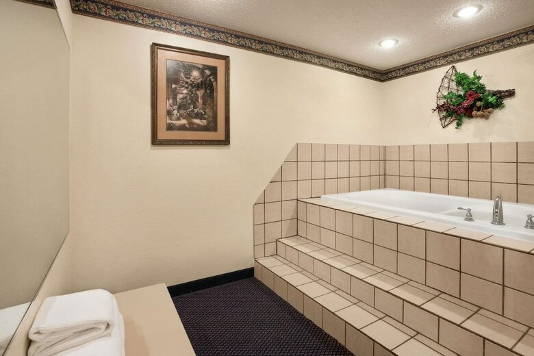 Hotel Travelodge By Wyndham Fort Scott