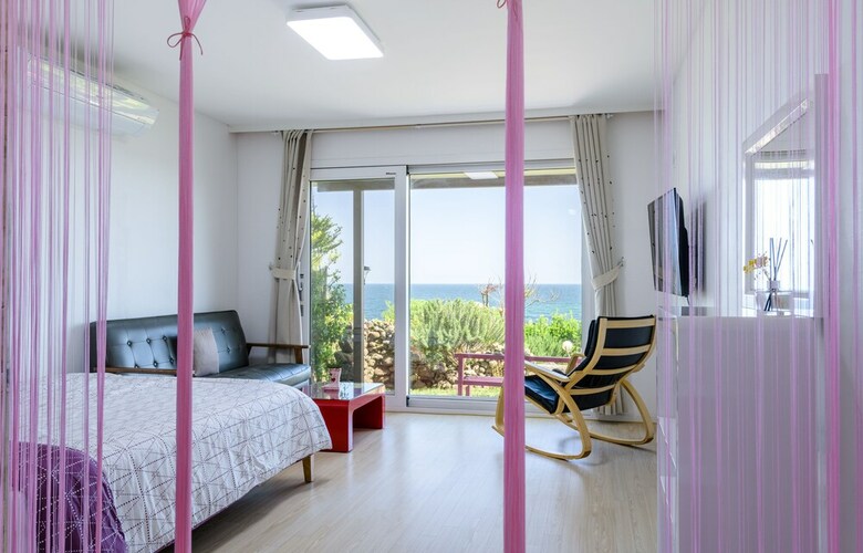 Pension Jeju Turning Point