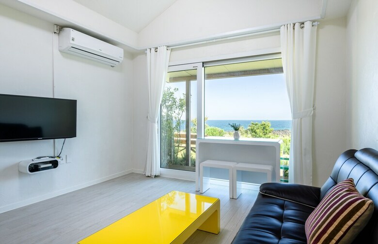 Pension Jeju Turning Point