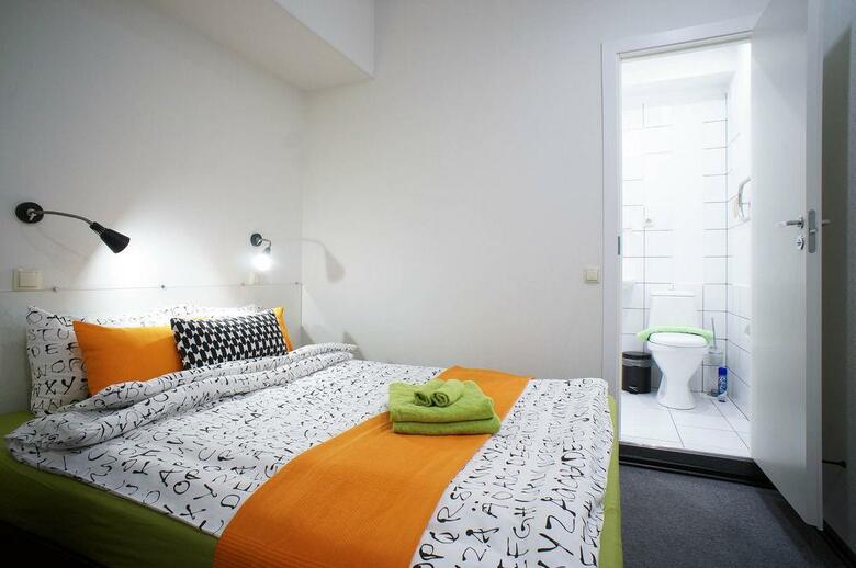 Station Hotel M19