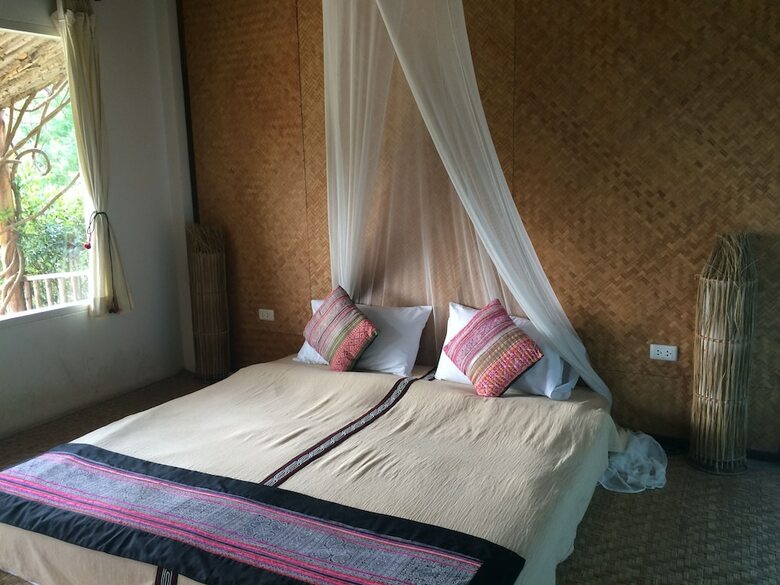 Hotel Him Naam Pai Resort