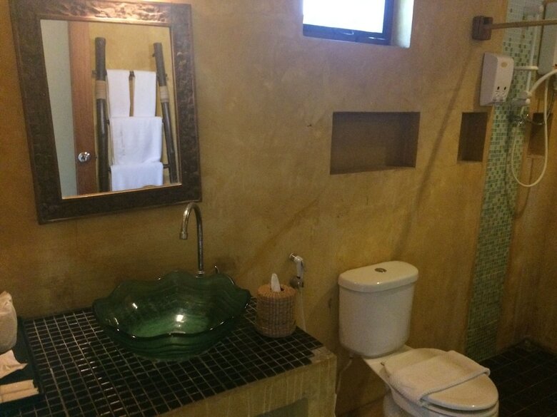 Hotel Him Naam Pai Resort