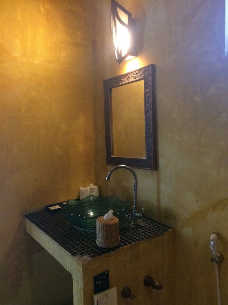 Hotel Him Naam Pai Resort