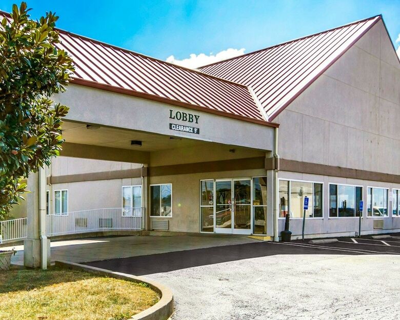 Hotel Quality Inn & Suites