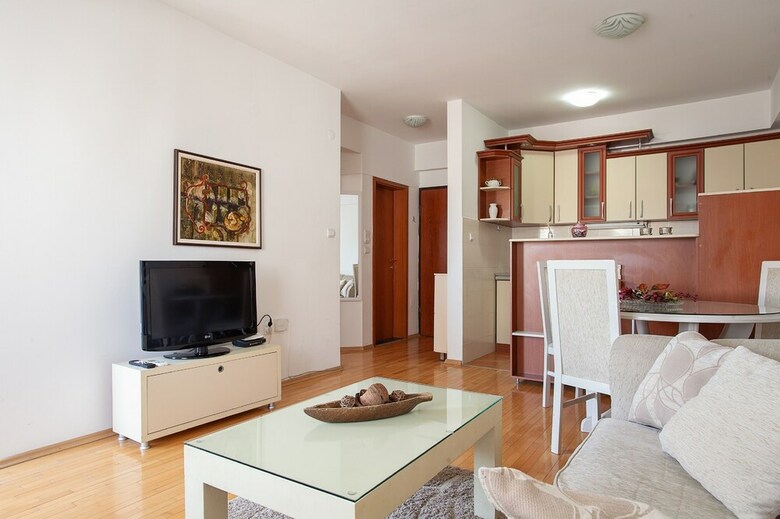 Hostal Urban Hostel & Apartments