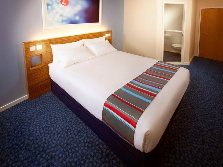 Travelodge Cardiff Atlantic Wharf Hotel