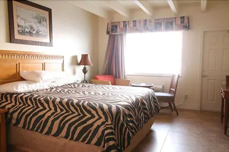 Motel Oceanfront Inn And Suites