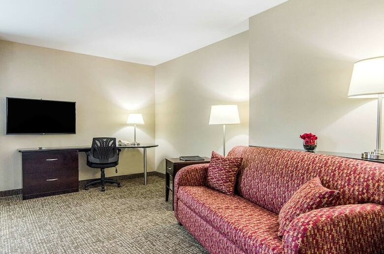 Hotel Comfort Suites Bentonville - Rogers