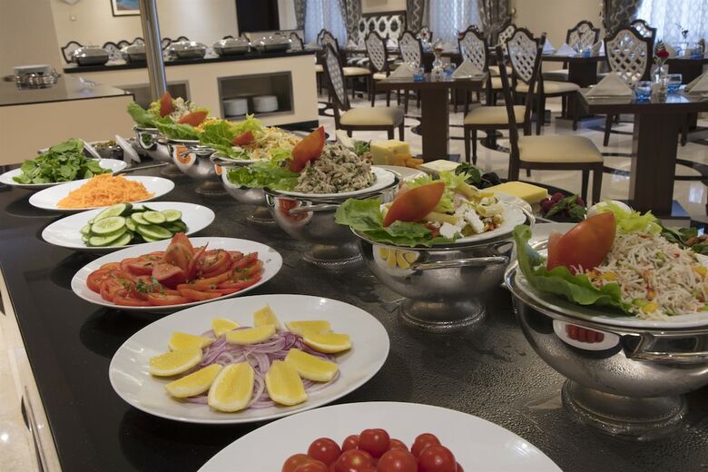Aparthotel Coral Muscat Hotel & Apartment