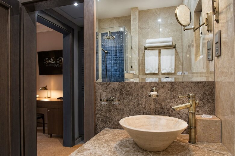 Villa Plaza Boutique Hotel & Spa
