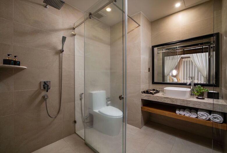Silk Luxury Hotel & Spa By Embrace
