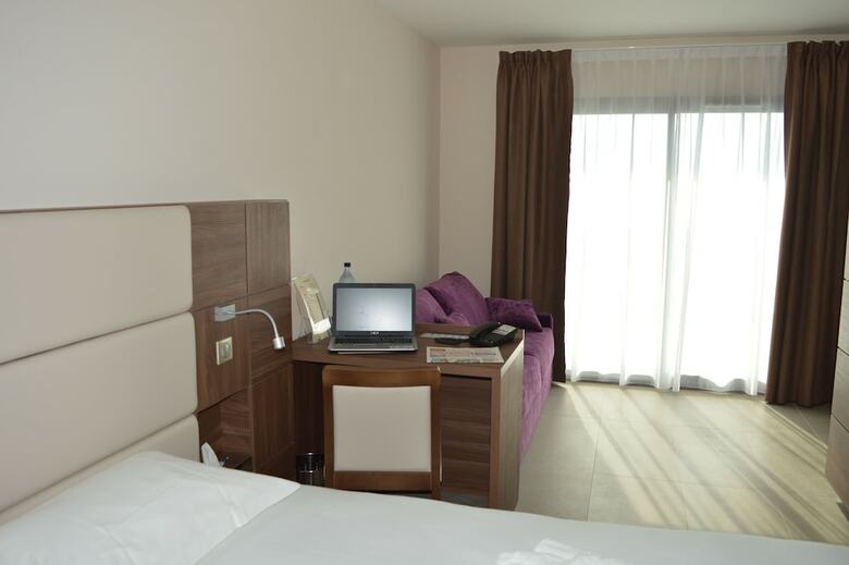 Hotel H�tel Port Toga