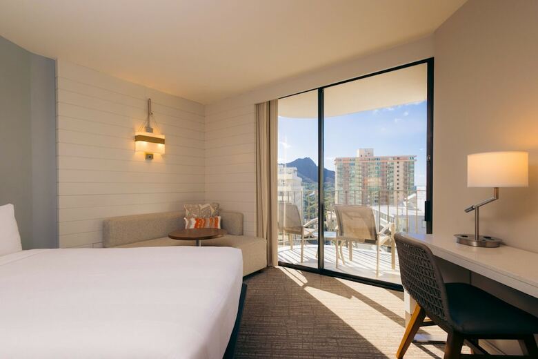 Hotel Waikiki Beach Marriott Resort & Spa