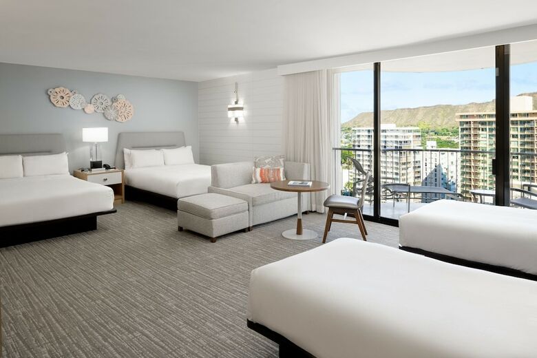 Hotel Waikiki Beach Marriott Resort & Spa