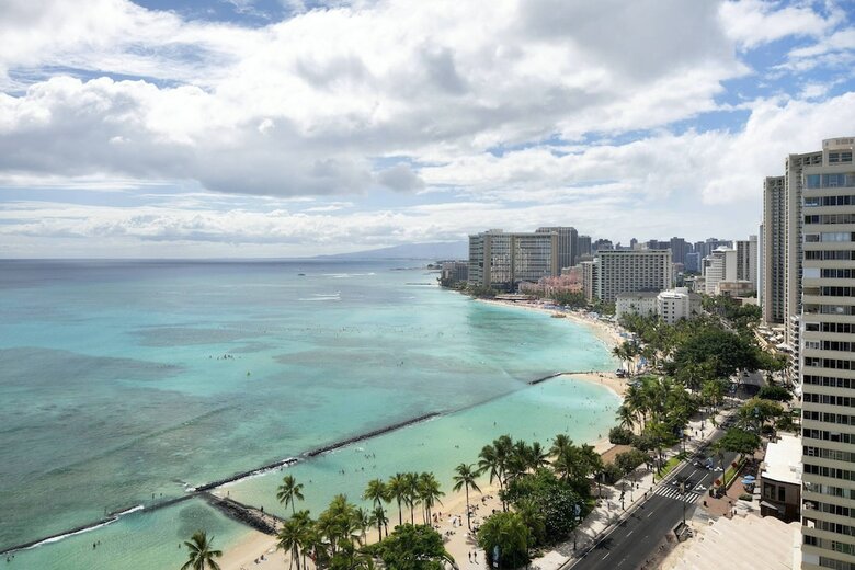 Hotel Waikiki Beach Marriott Resort & Spa