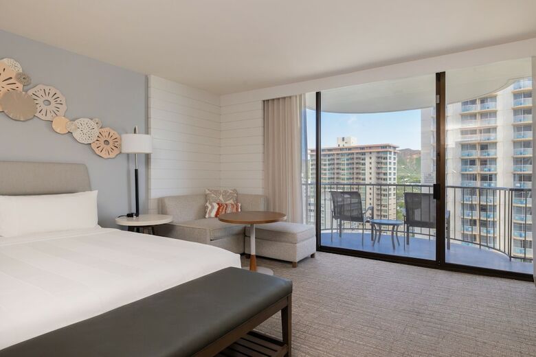 Hotel Waikiki Beach Marriott Resort & Spa
