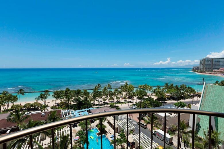 Hotel Waikiki Beach Marriott Resort & Spa