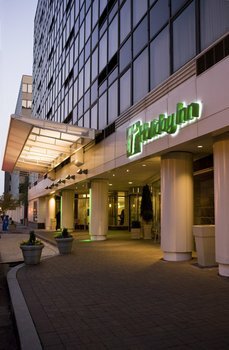 Hotel Holiday Inn D C Capitol At The Smithsonian