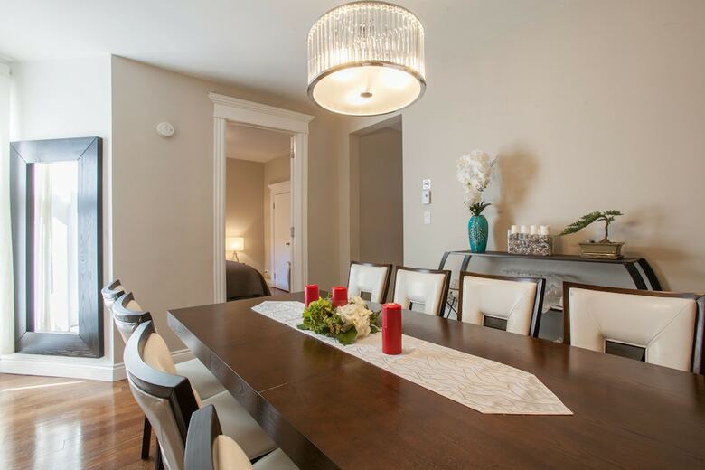 Apartamentos Lmvr - The Laurier