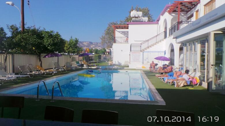 Aparthotel Neptune Hotel Apartments