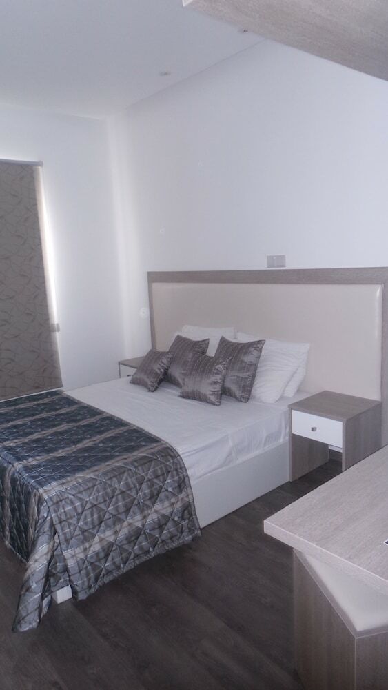 Aparthotel Neptune Hotel Apartments