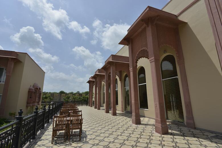 Hotel Orchha Palace And Convention Centre