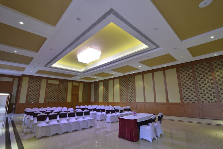 Hotel Orchha Palace And Convention Centre