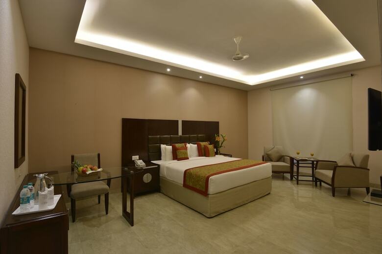 Hotel Orchha Palace And Convention Centre