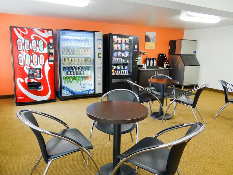 Motel 6 Erie Pa