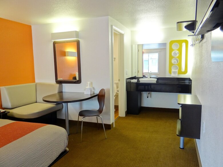 Motel 6 Erie Pa