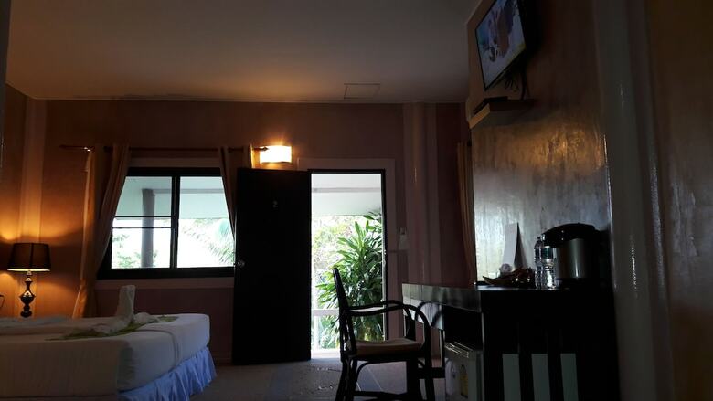 Hotel Aonang Cliff Mountain New Resort