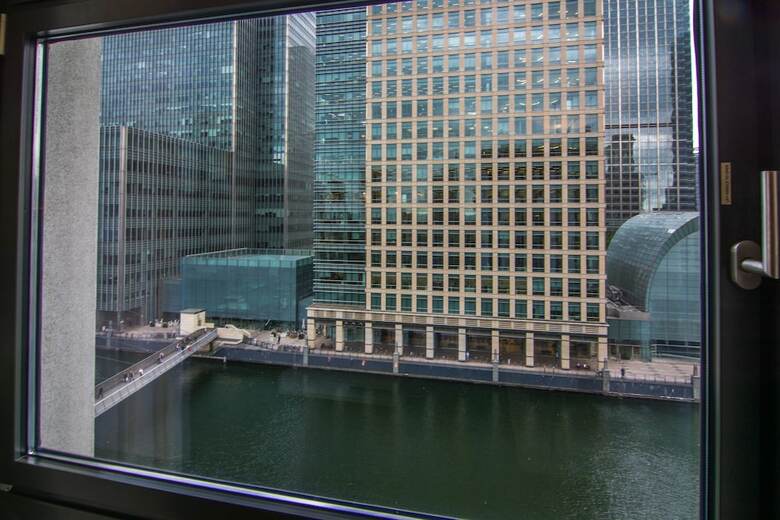 Canary Wharf - Corporate River View Apartments