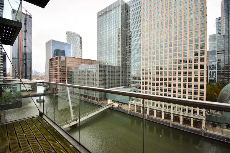 Canary Wharf - Corporate River View Apartments