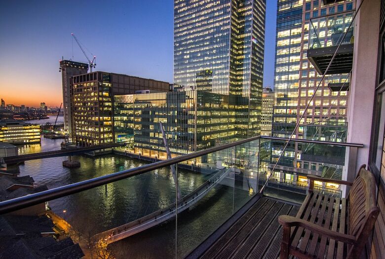 Canary Wharf - Corporate River View Apartments