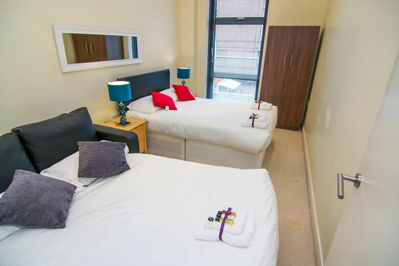 Canary Wharf - Corporate River View Apartments