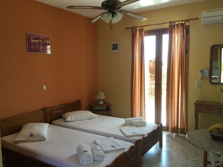 Apartamentos Jovanna Studios